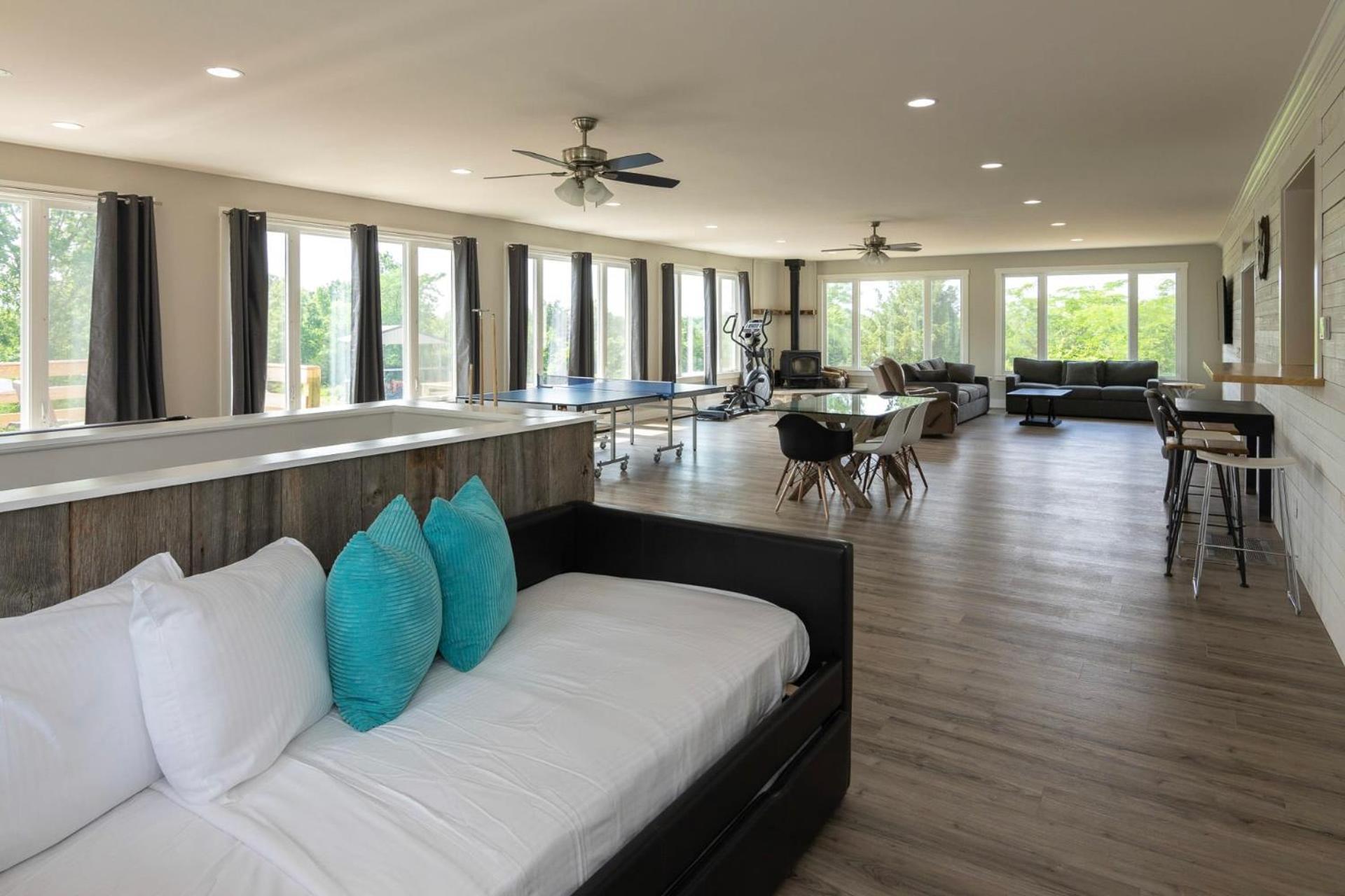 Вилла 80 Acre Retreat With Pool - Minutes To Ark - Sleeps 15 Уильямстаун Экстерьер фото